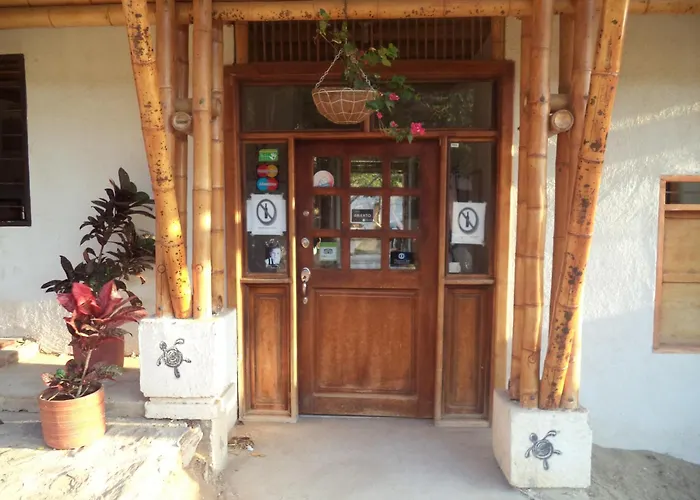 La Tortuga Hostel