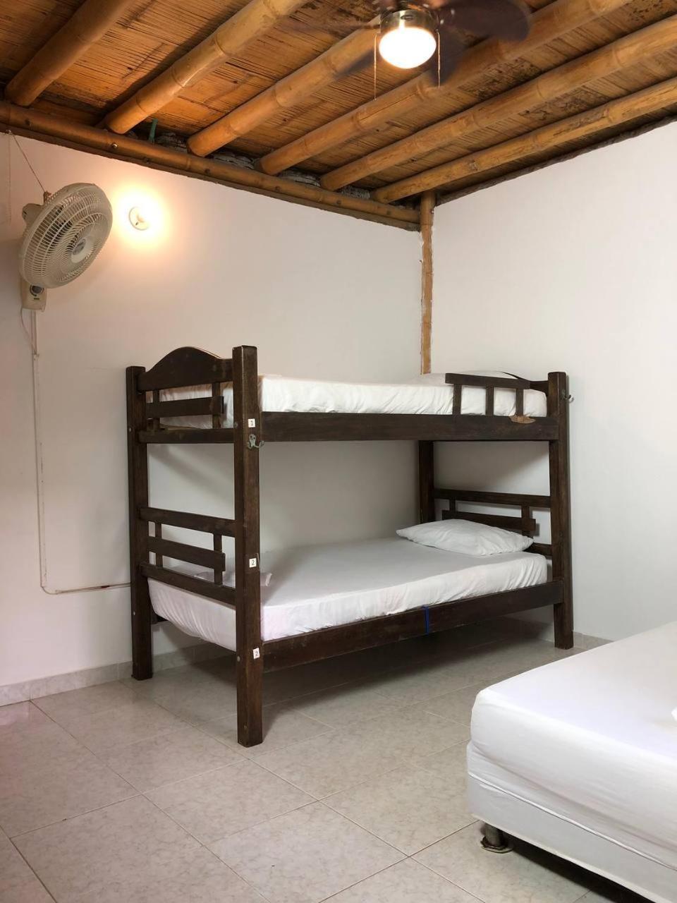 Hostal La Tortuga *